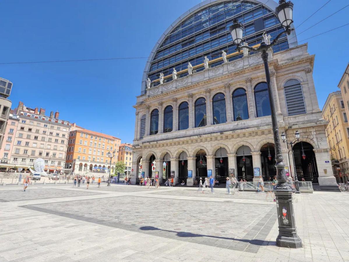 Palace Opera, Studio De Charme Lione Esterno foto